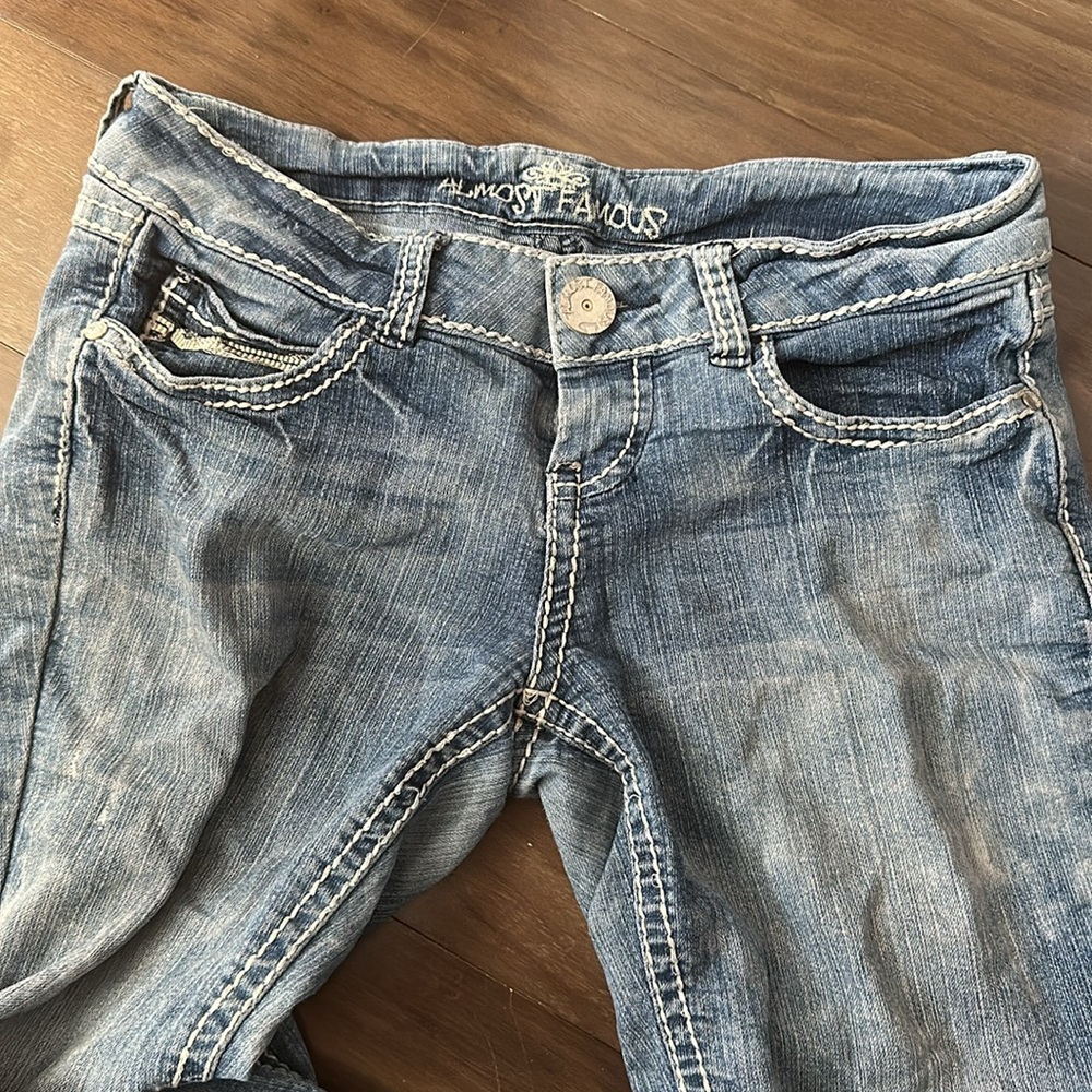Almost Famous Boot Cut Low Rise Jeans - Picture 4 of 8